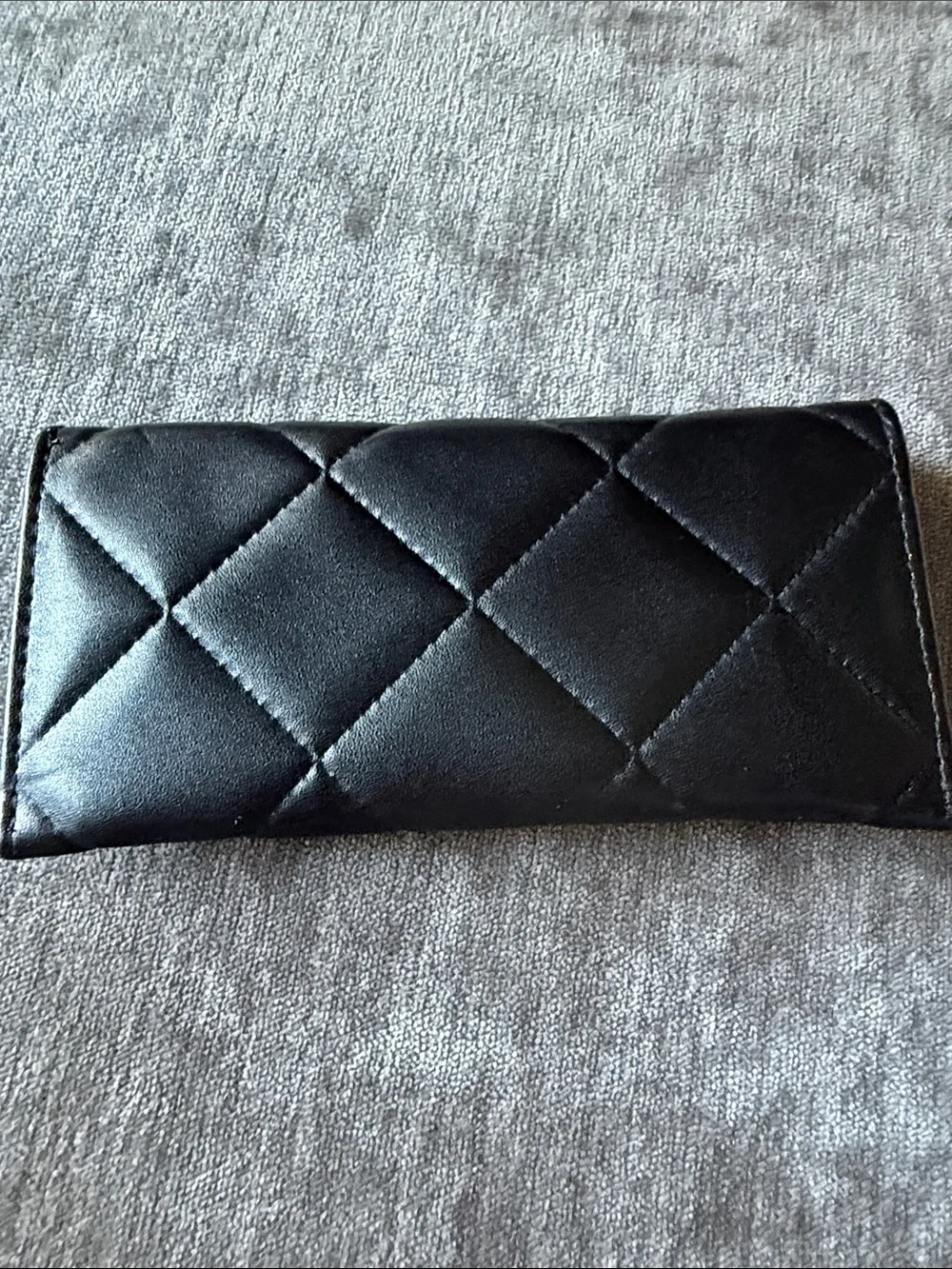 CHANEL Black Quilted Leather Wallet with Gold CC Medallion.Original Shanel - Picture 2 of 5